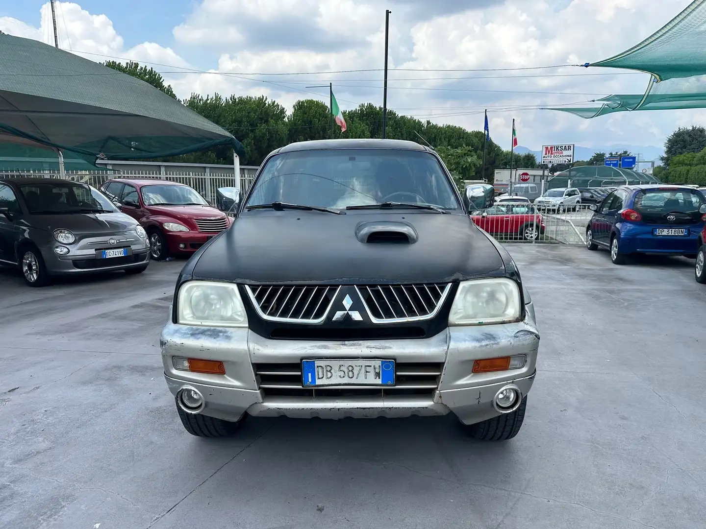Mitsubishi L200 L200 Cab III d.cab 2.5 tdi Instyle Air 4wd Negru - 2