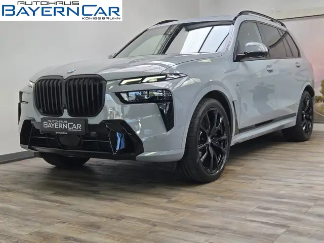 BMW X7 main image