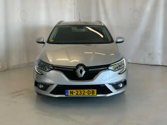 Renault Megane view 15