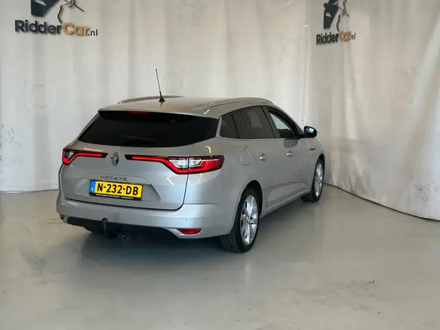 Renault Megane view 8