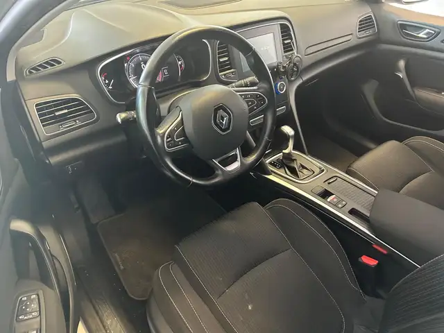 Renault Megane view 5