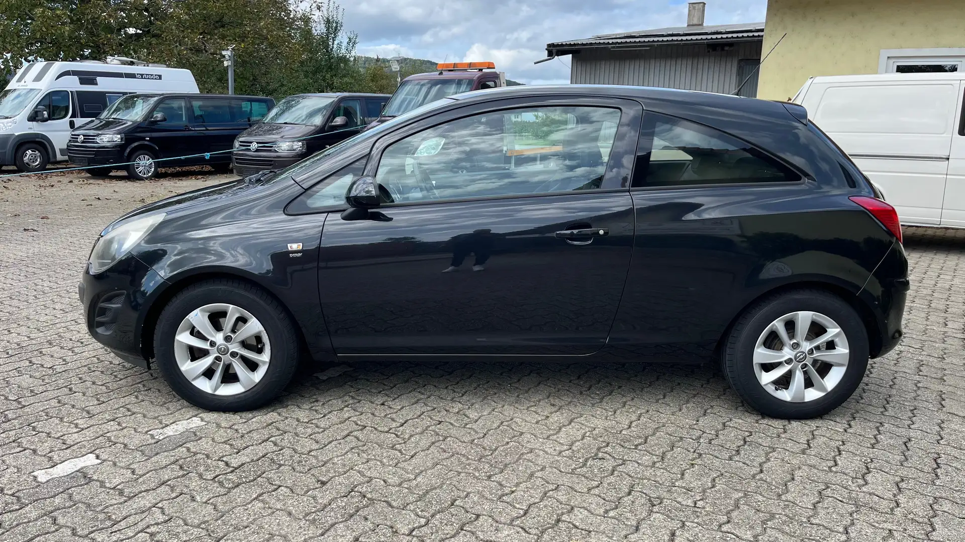 Opel Corsa Energy Schwarz - 2