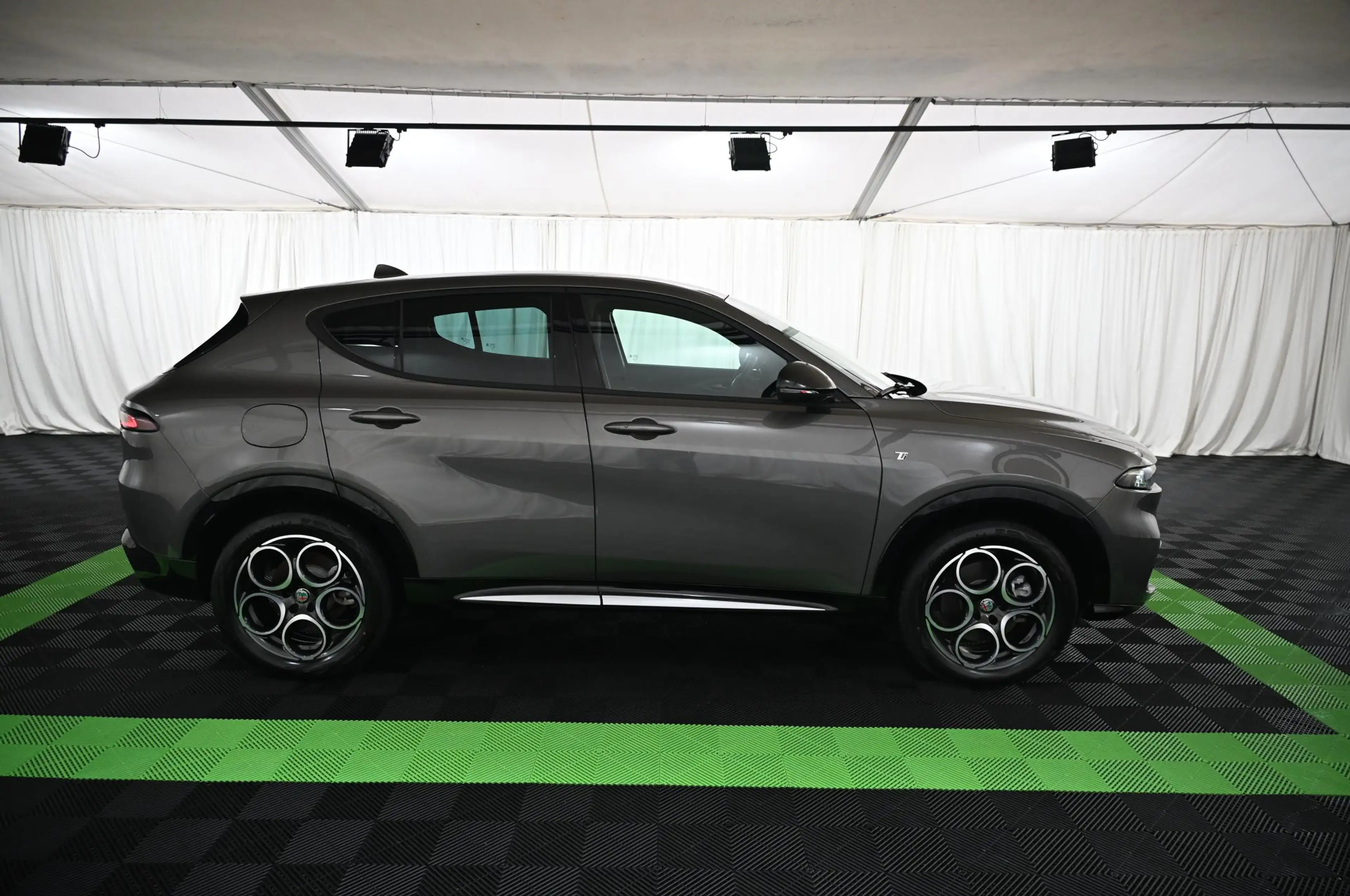 Alfa Romeo Tonale 1.3 PHEV 280 Q4 Ti LED/NAVI/ACC/KAMERA/18 — photo 8
