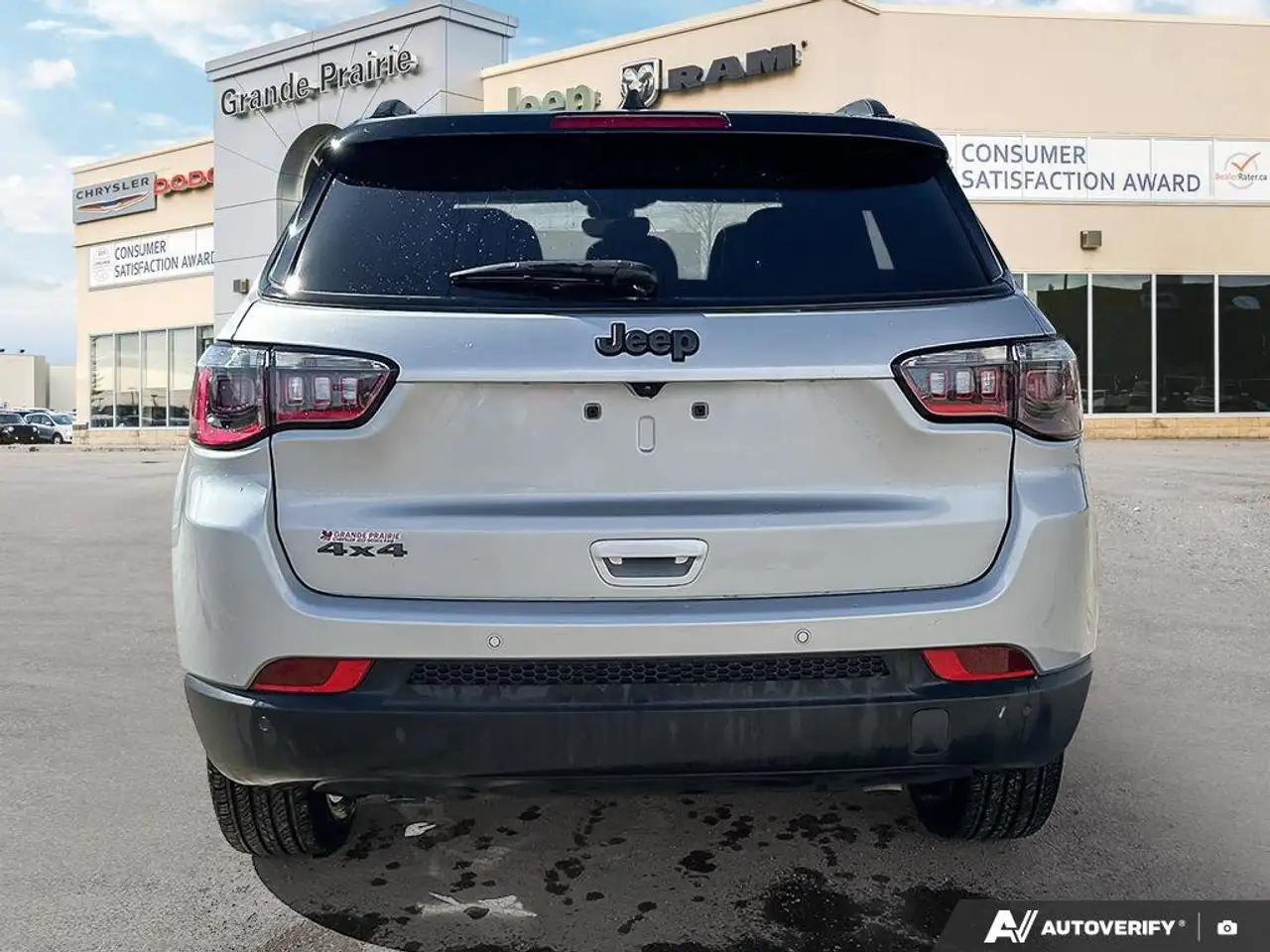 Jeep Compass снимка Jeep Compass