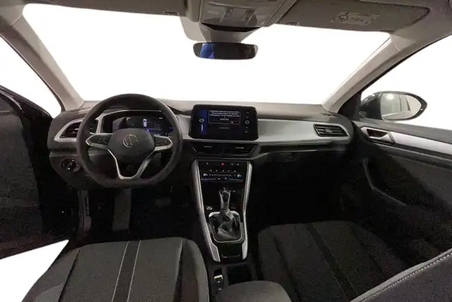 Volkswagen T-Roc view 10