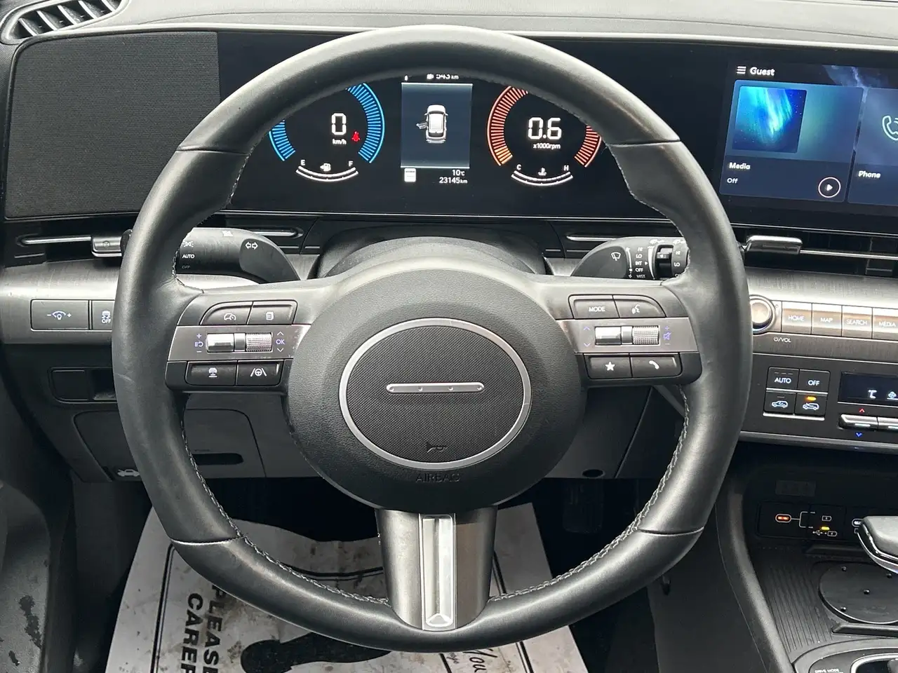 Hyundai KONA снимка Hyundai KONA
