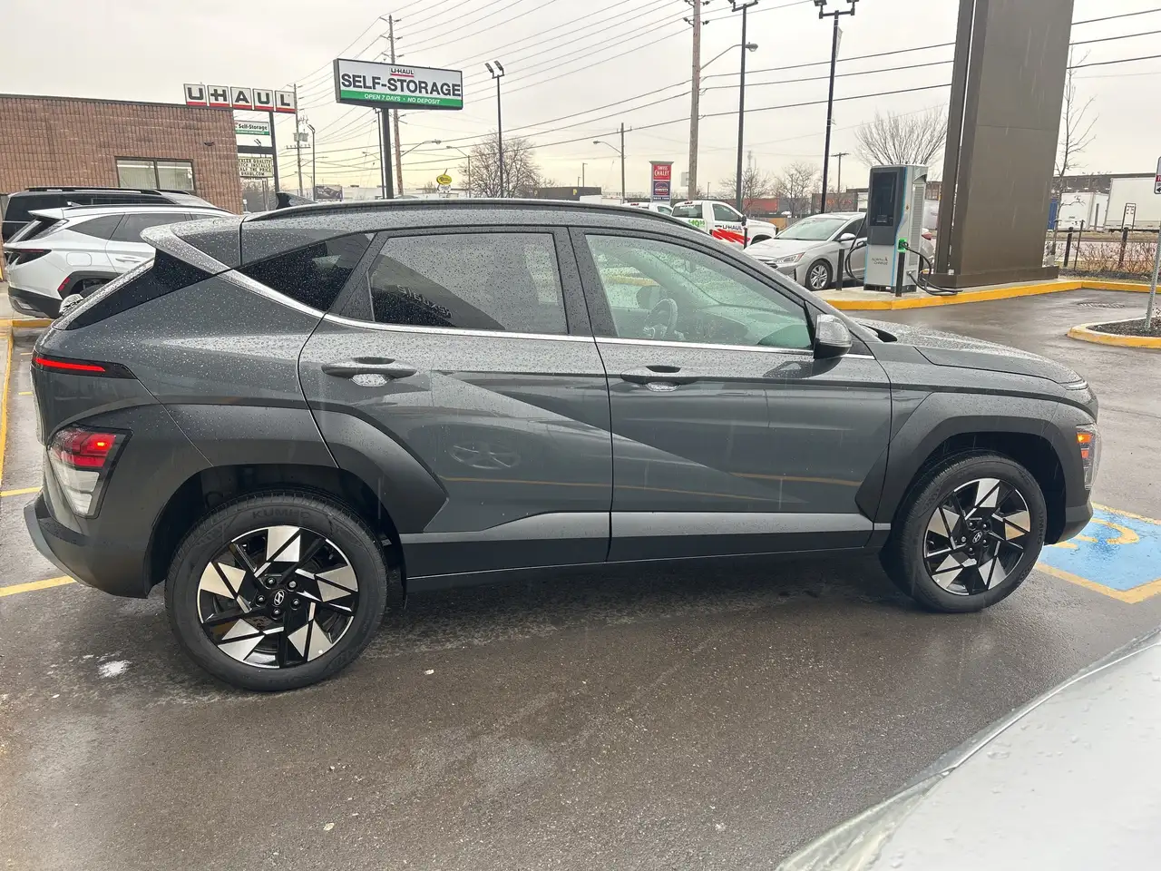 Hyundai KONA снимка Hyundai KONA