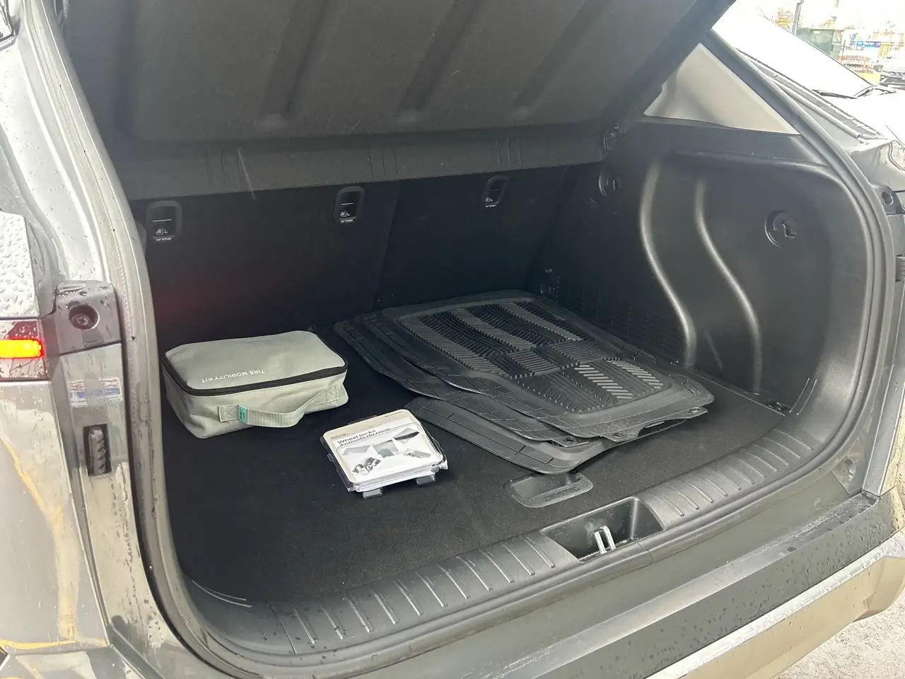 Hyundai KONA снимка Hyundai KONA