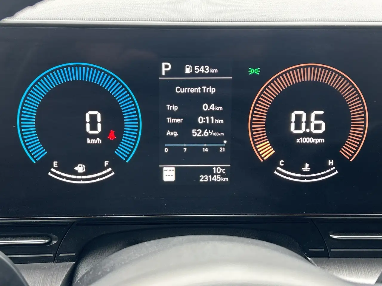 Hyundai KONA снимка Hyundai KONA