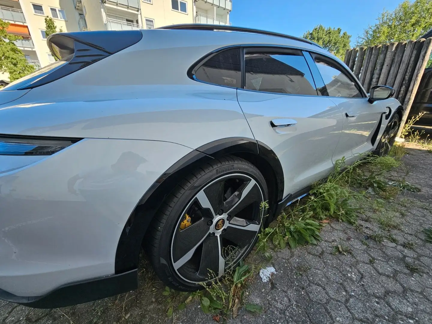Porsche Taycan Cross Turismo Turbo S (CARBON/PANO/4Dis Grigio - 2