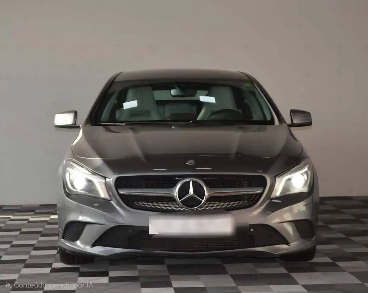 Mercedes-Benz CLA 200