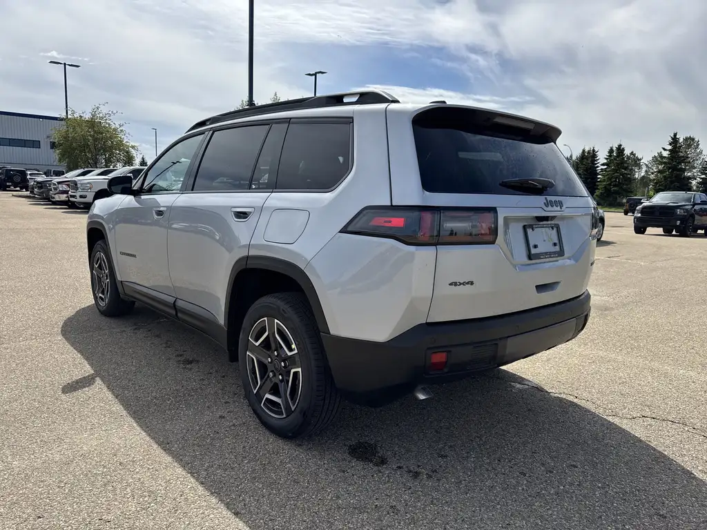 Jeep Cherokee 2026 photo 5