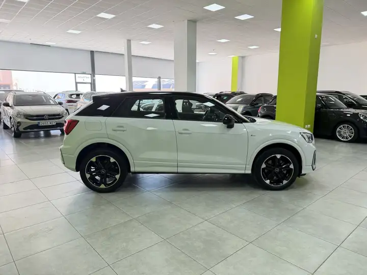 Audi Q2 S line 35 TDI S tronic 2024, foto 4