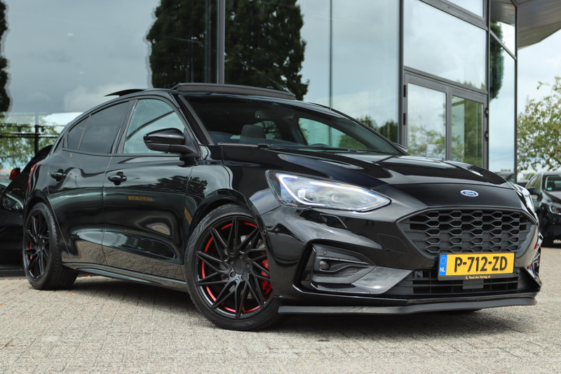 Ford Focus 1.5 ECOBOOST ST-LINE | PANO | CARPLAY | CAMERA | L — photo 9