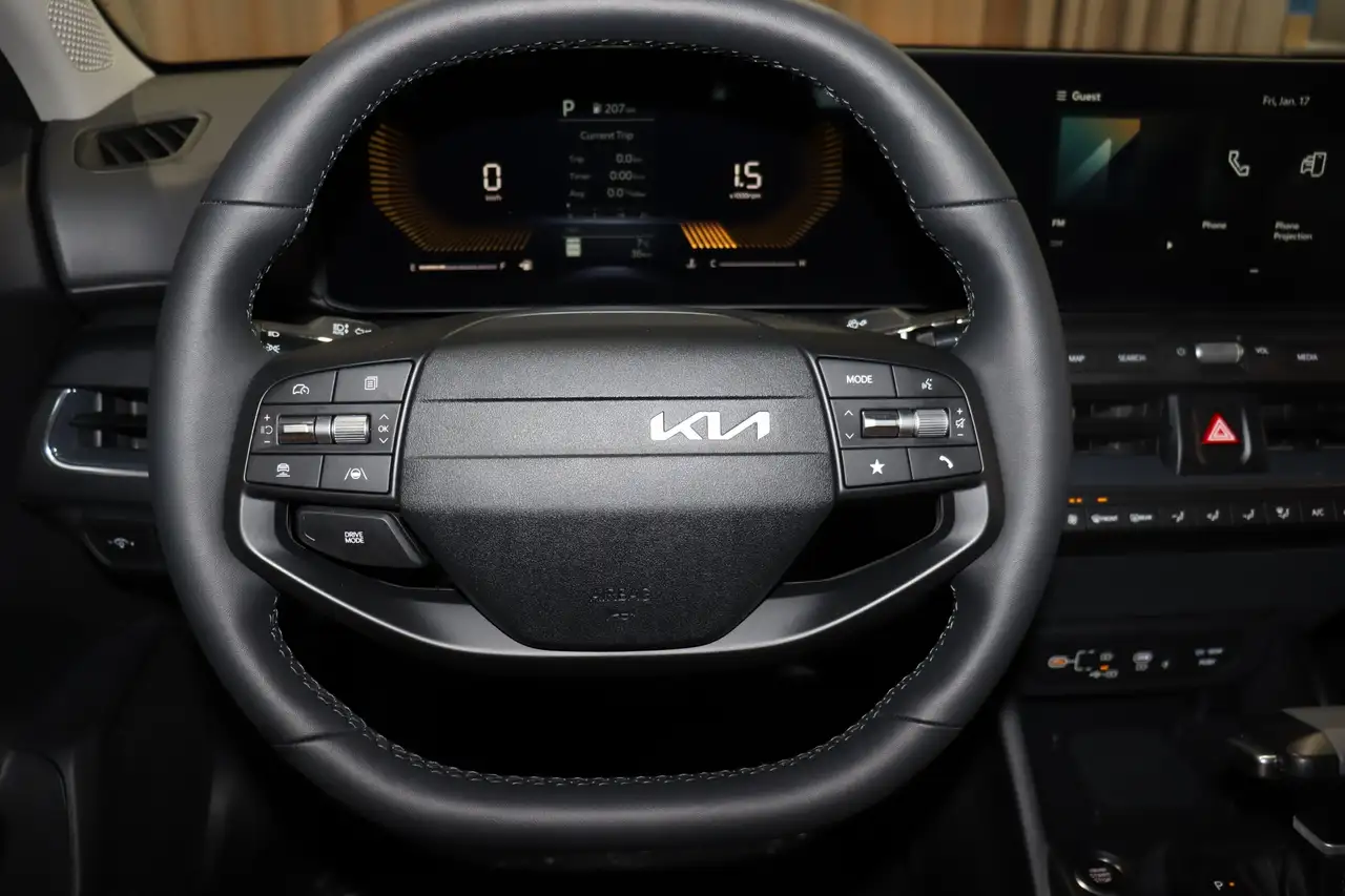 Kia K4 fotografie Kia K4