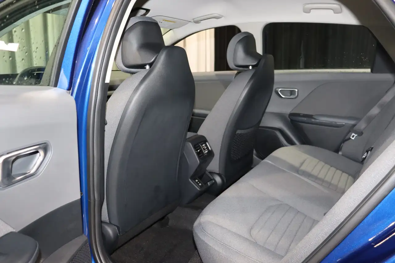 Kia K4 fotografie Kia K4