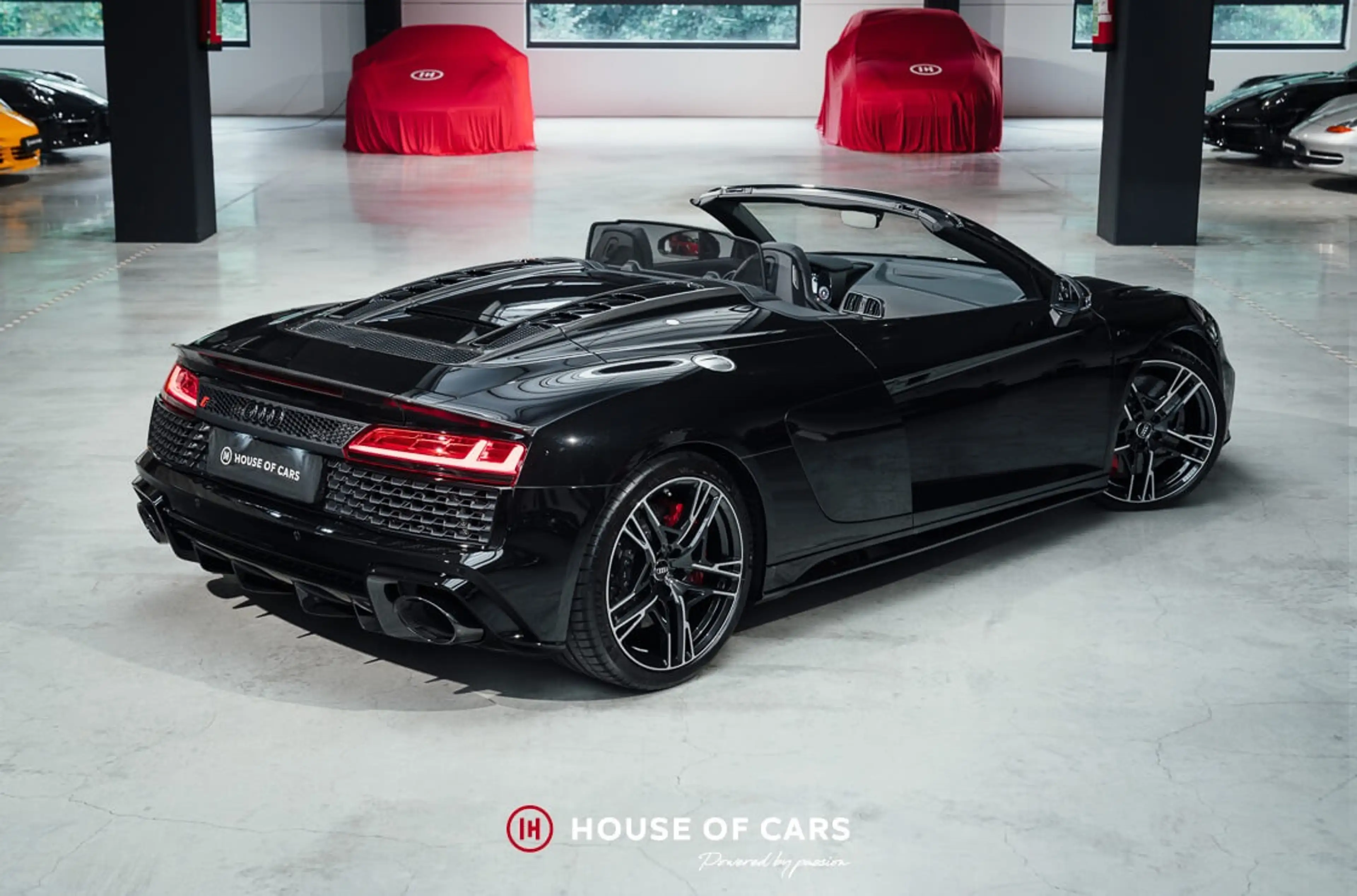 Audi R8 II SPYDER 5.2 V10 PERF QUATTRO JUST SERVICED — photo 7