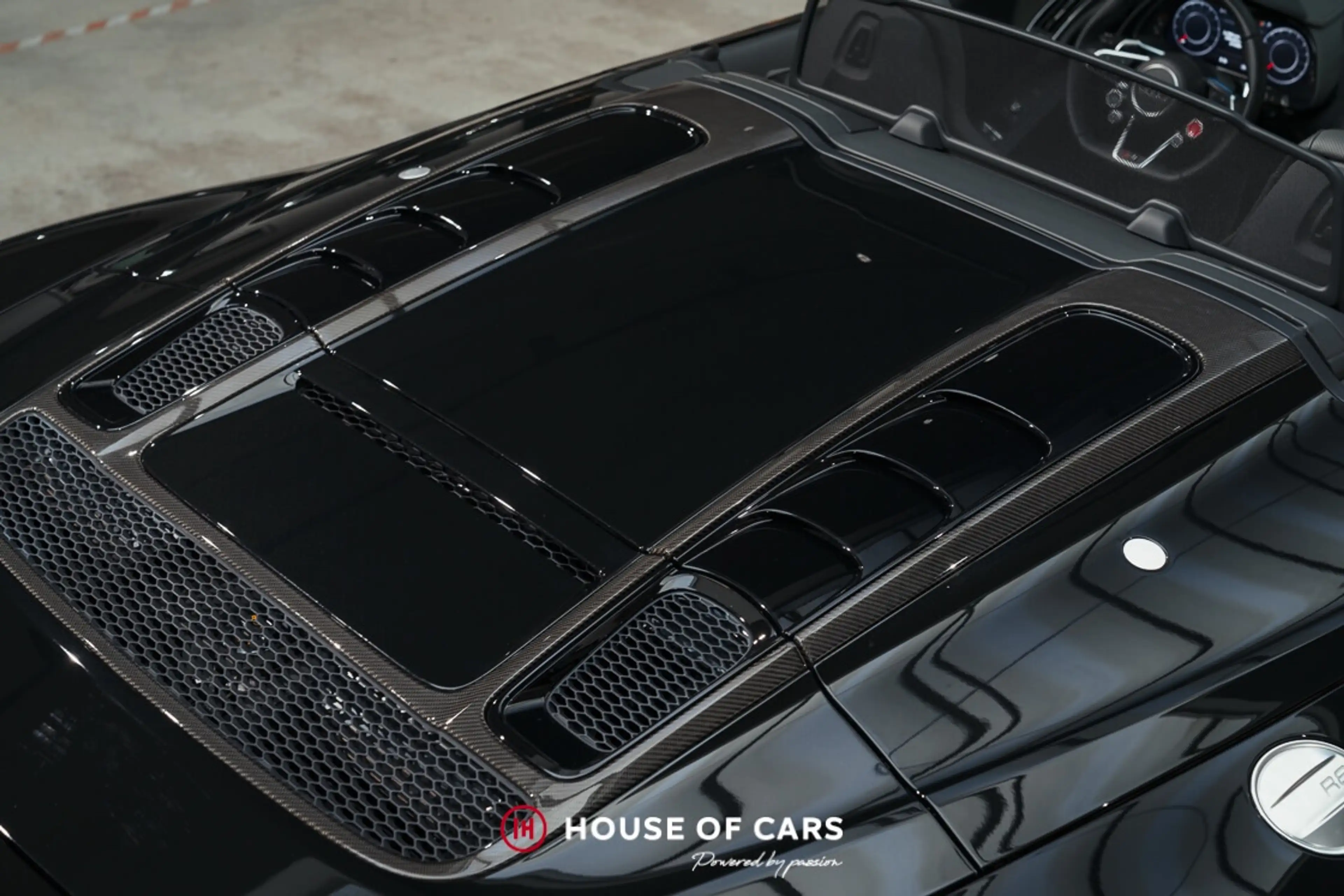 Audi R8 II SPYDER 5.2 V10 PERF QUATTRO JUST SERVICED — photo 15