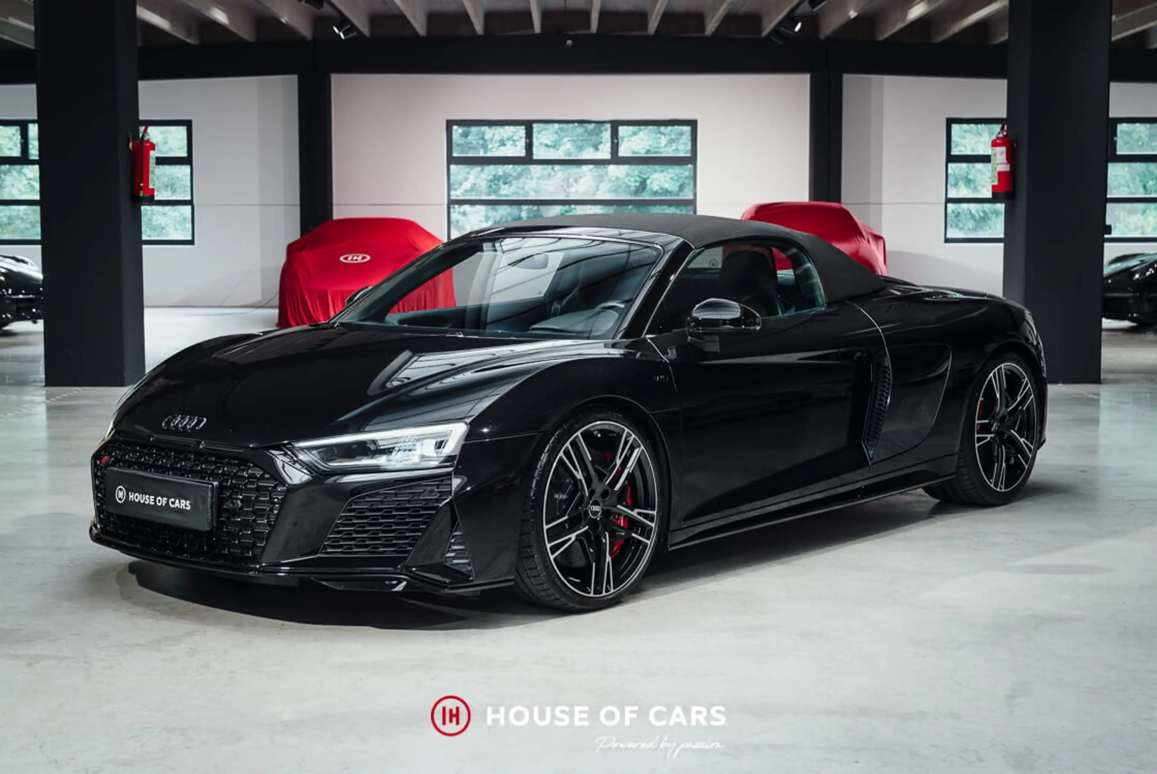 Audi R8 II SPYDER 5.2 V10 PERF QUATTRO JUST SERVICED — photo 2