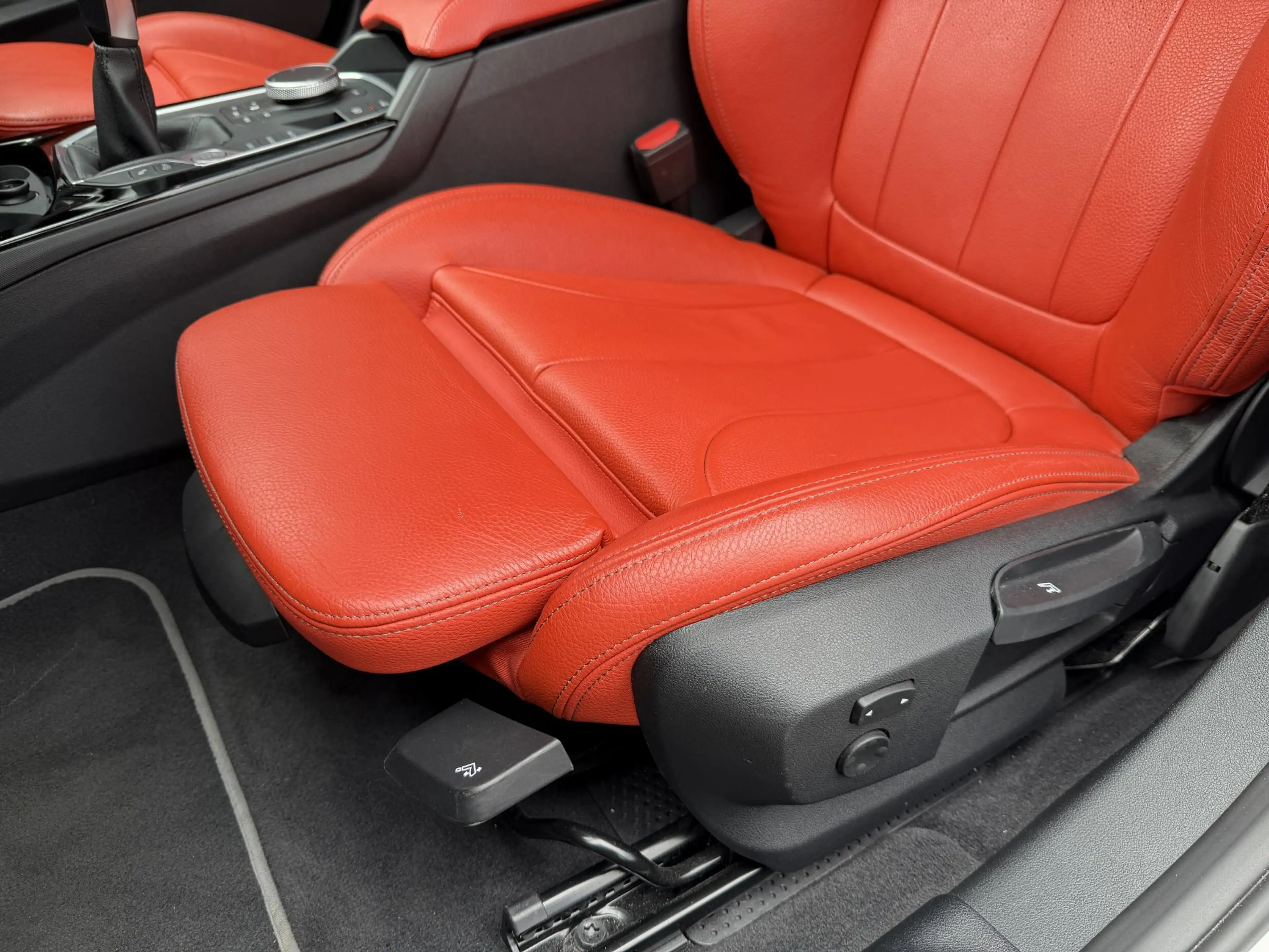 BMW 118 1-serie 118i 136PK 'F1'EDITION : REDBULL-VOL LEER/ — photo 8