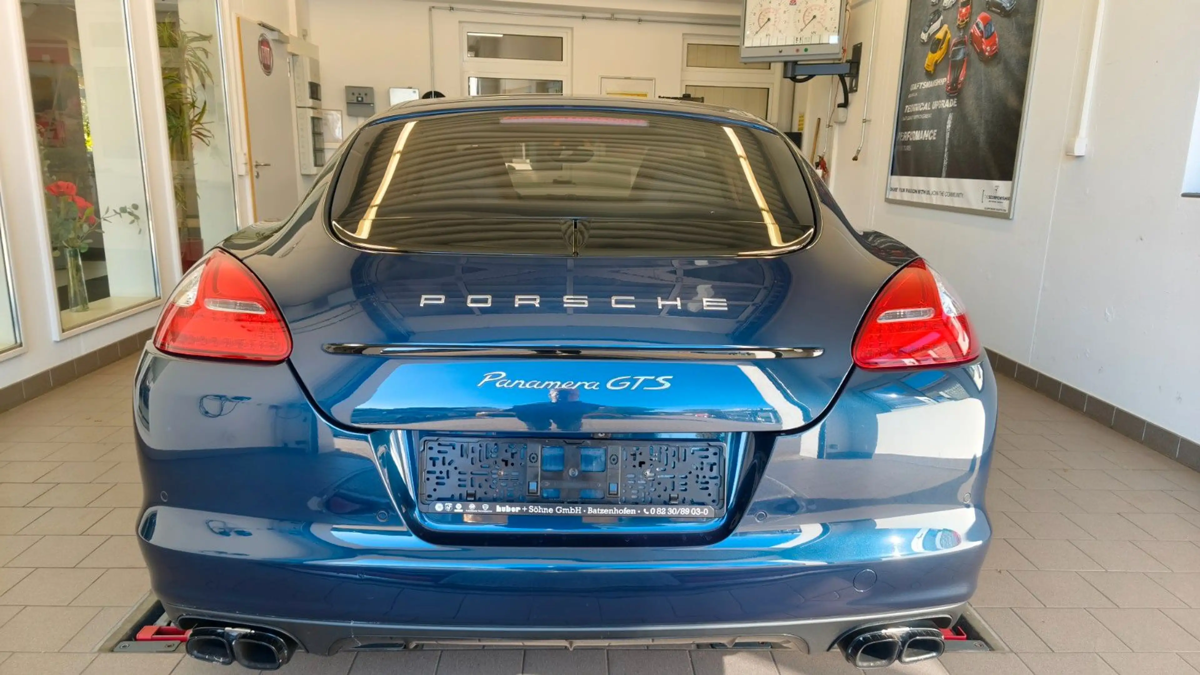 Porsche Panamera 4 GTS Approved-08/27 — photo 6