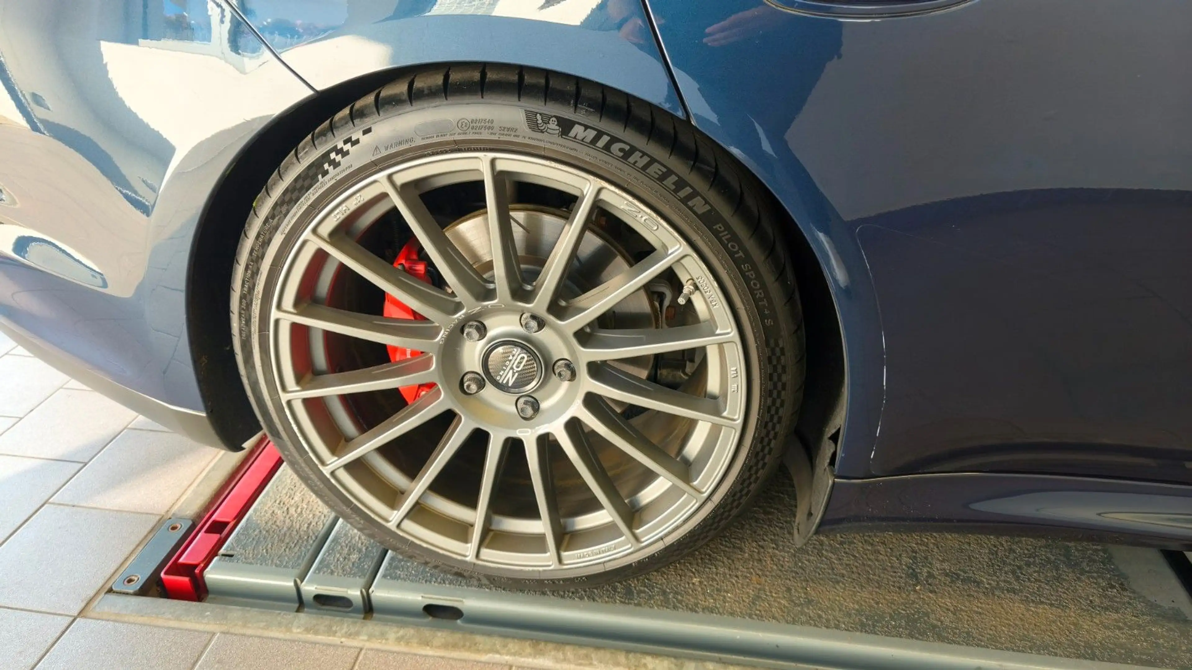 Porsche Panamera 4 GTS Approved-08/27 — photo 4