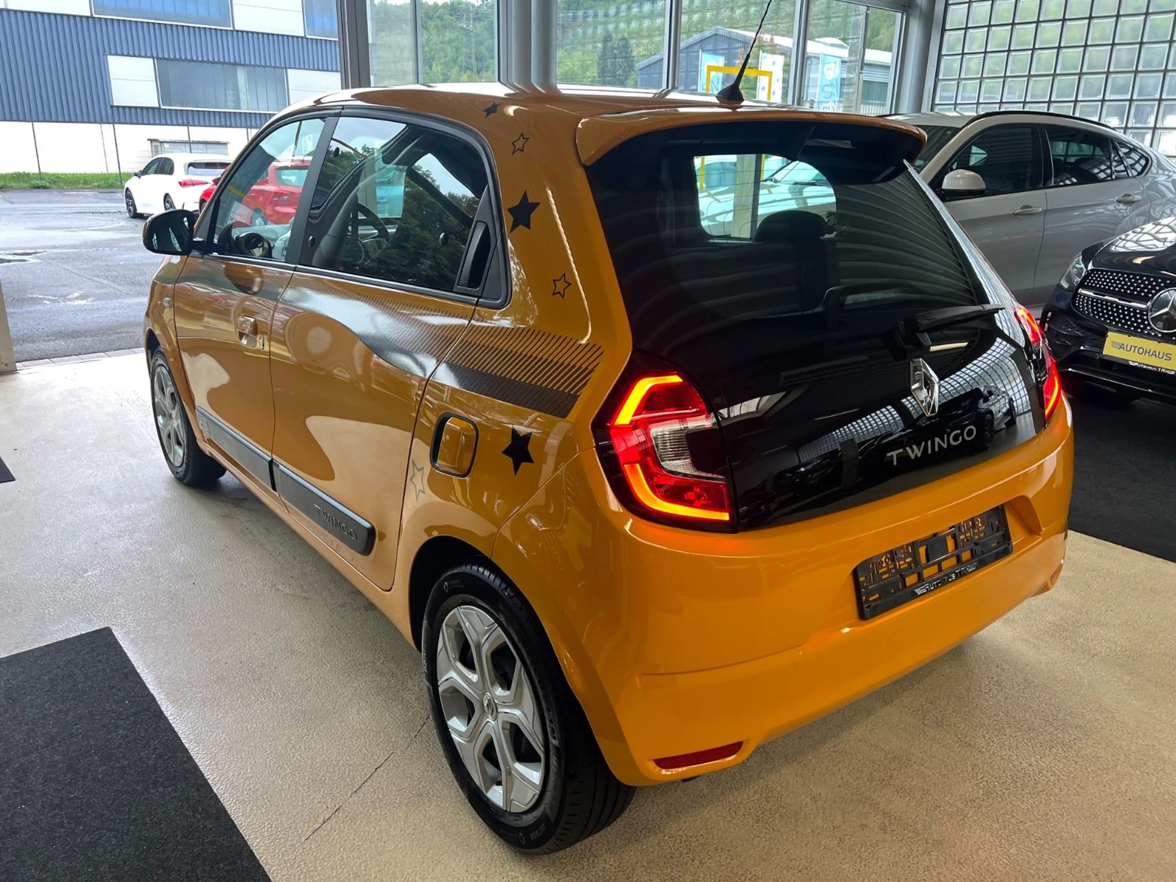 Renault Twingo Limited Sonderlack * 1.HAND * Sitzheizung — photo 6
