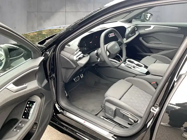 Audi A6 view 8