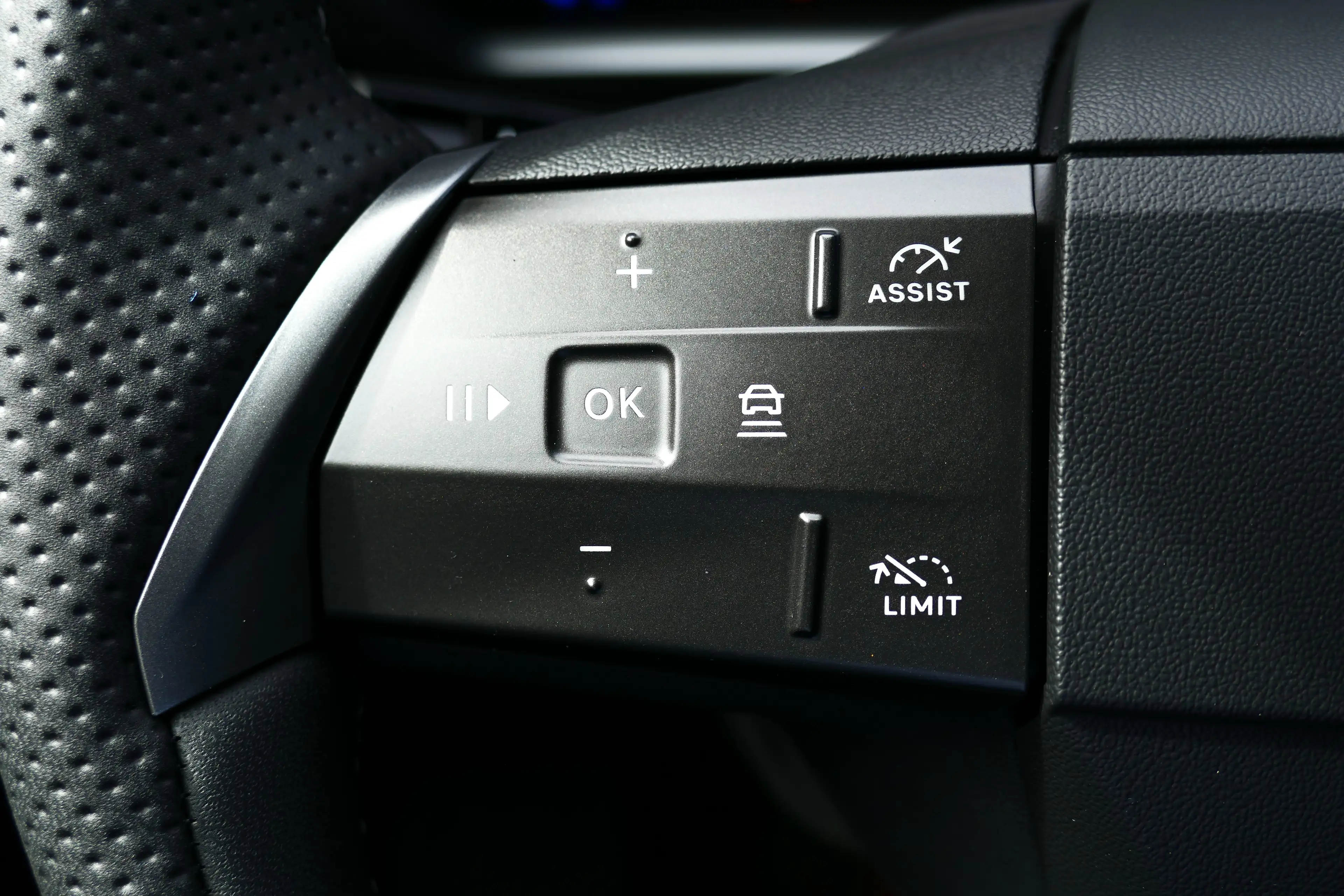Opel Grandland GS - Electric, (2025A) | Draadloze telefoonlader ( — photo 24