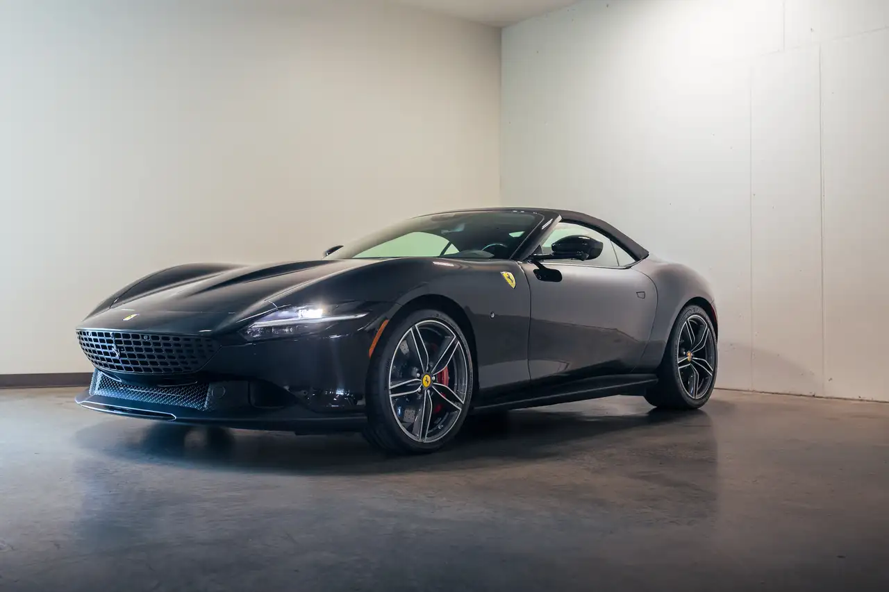 Ferrari Roma снимка Ferrari Roma