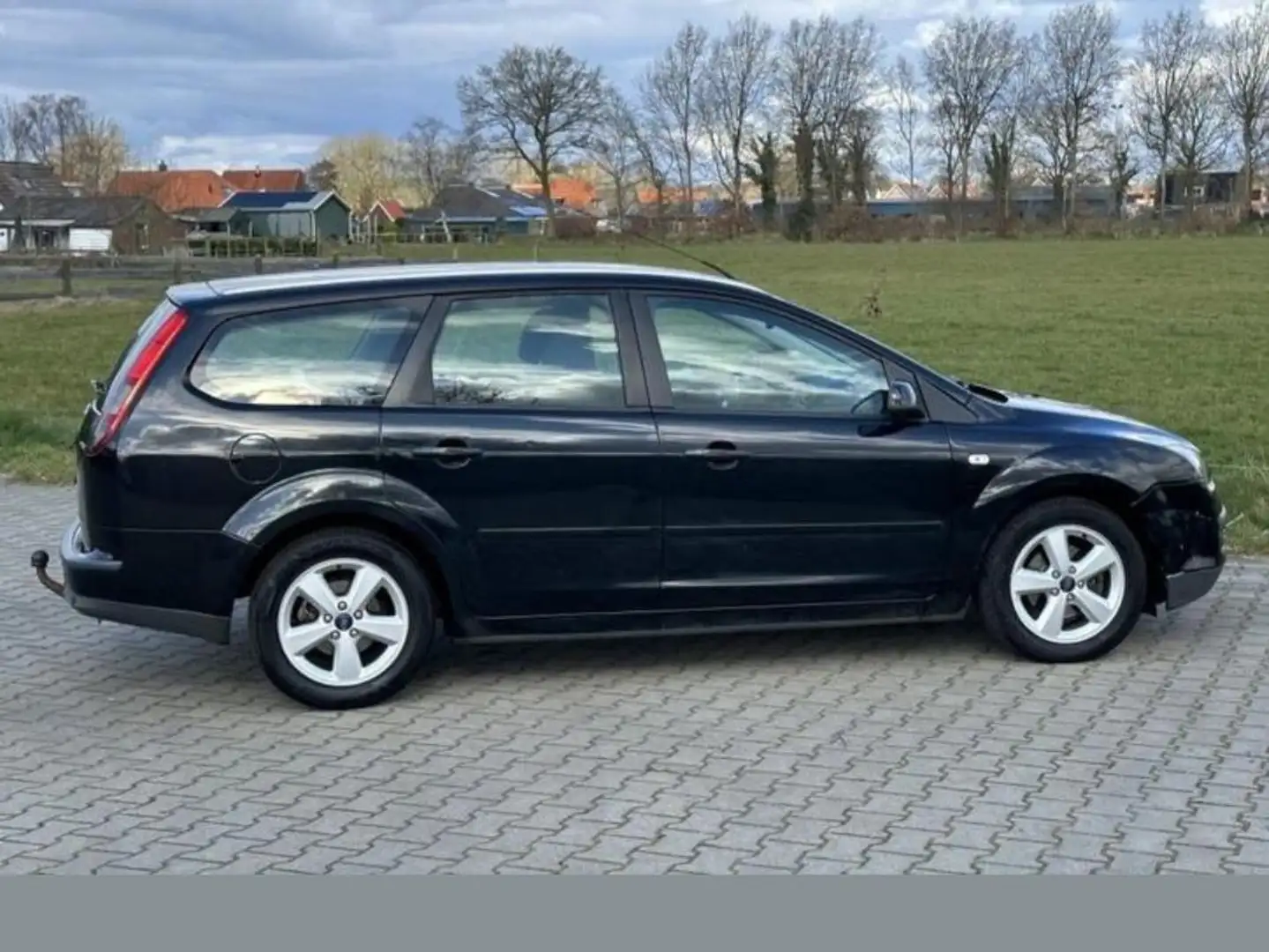 Ford Focus For focus 1.8 fuelfix Zwart - 1