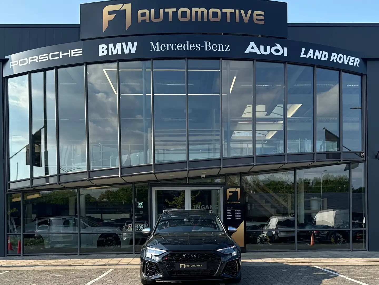 Audi RS3 A3 Sportback 2.5 TFSI quattro Pano|360c|B&O|Matrix Noir - 2