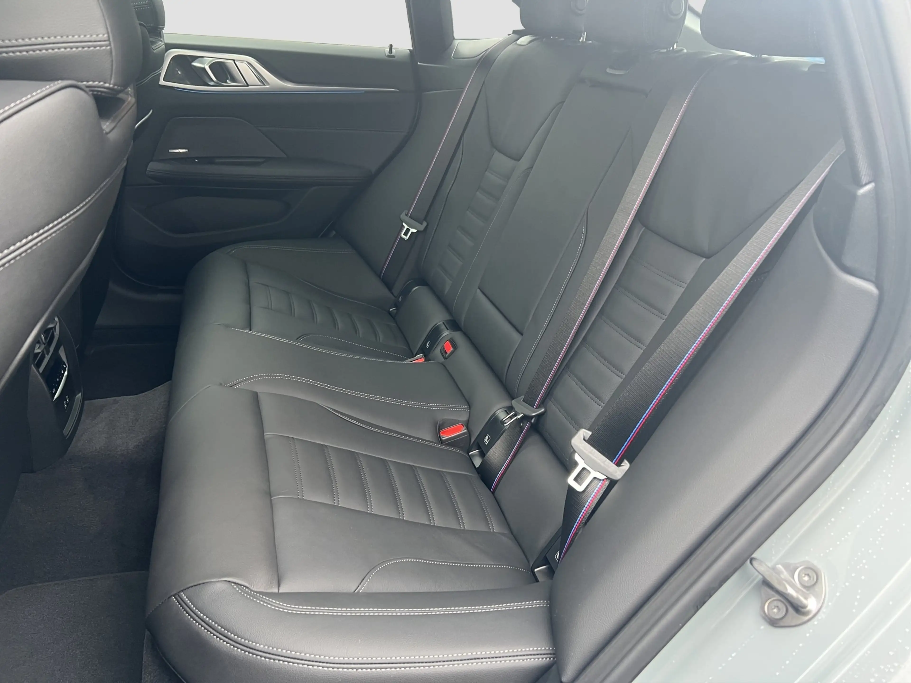 BMW i4 M60 xDrive Gran Coupe UPE 89.790 EUR //M-Sport — photo 15