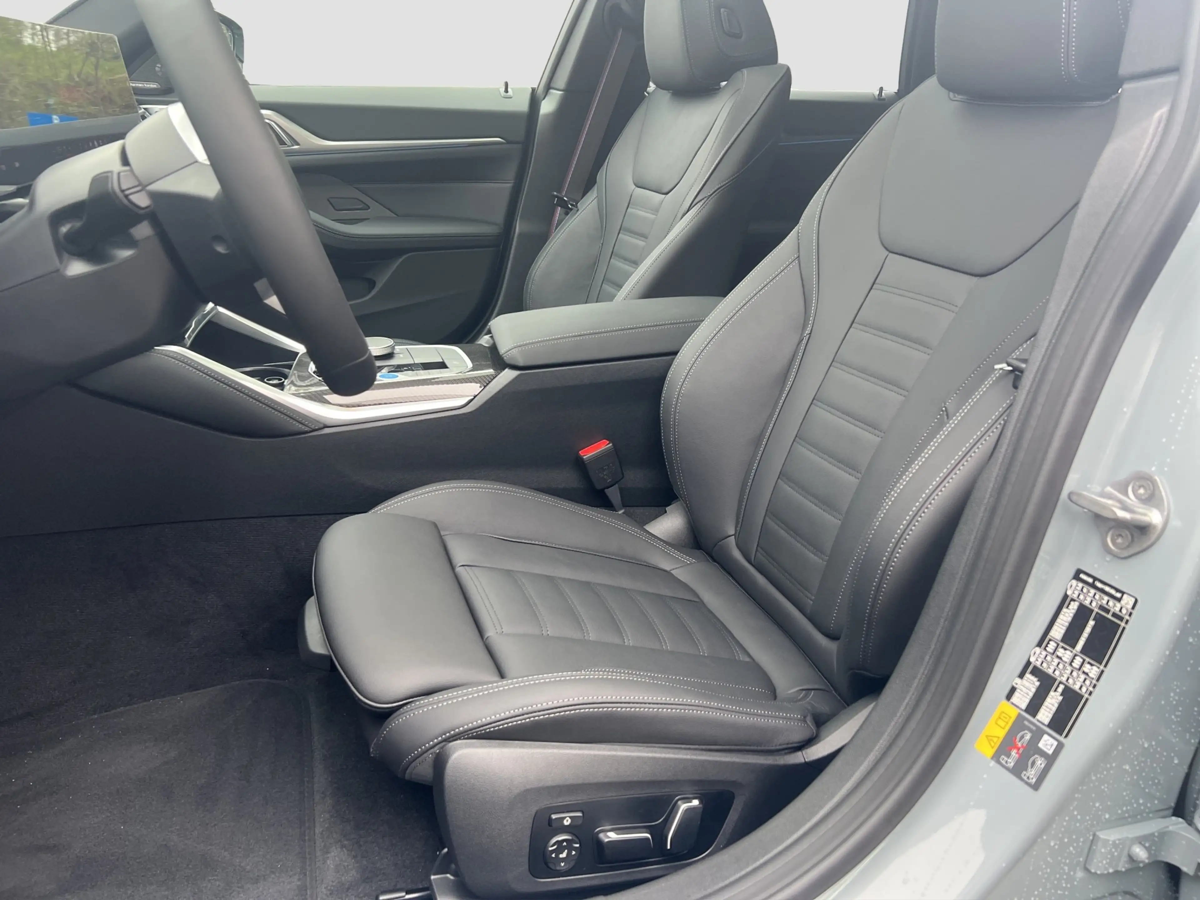 BMW i4 M60 xDrive Gran Coupe UPE 89.790 EUR //M-Sport — photo 11
