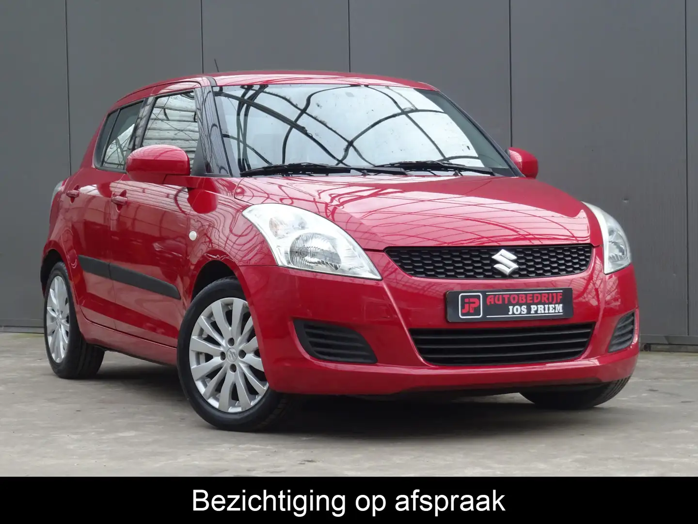 Suzuki Swift 1.2 Comfort EASSS * STOELVERWARMING * TREKHAAK !! Rot - 1