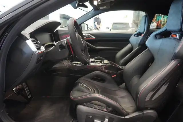 BMW M4 view 8