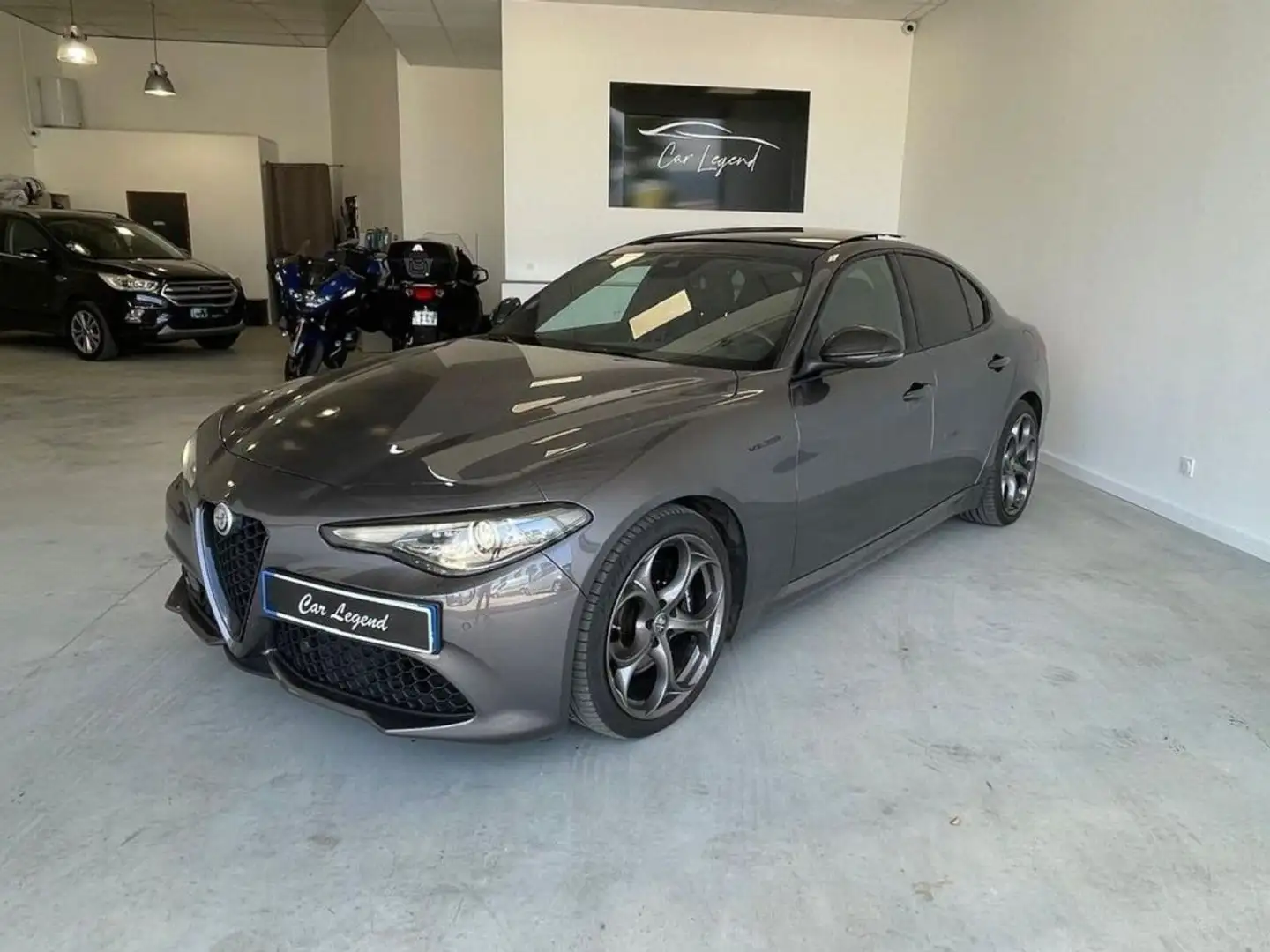 Alfa Romeo Giulia MY21 2.0 TB 280 ch AT8 Veloce Grigio - 1