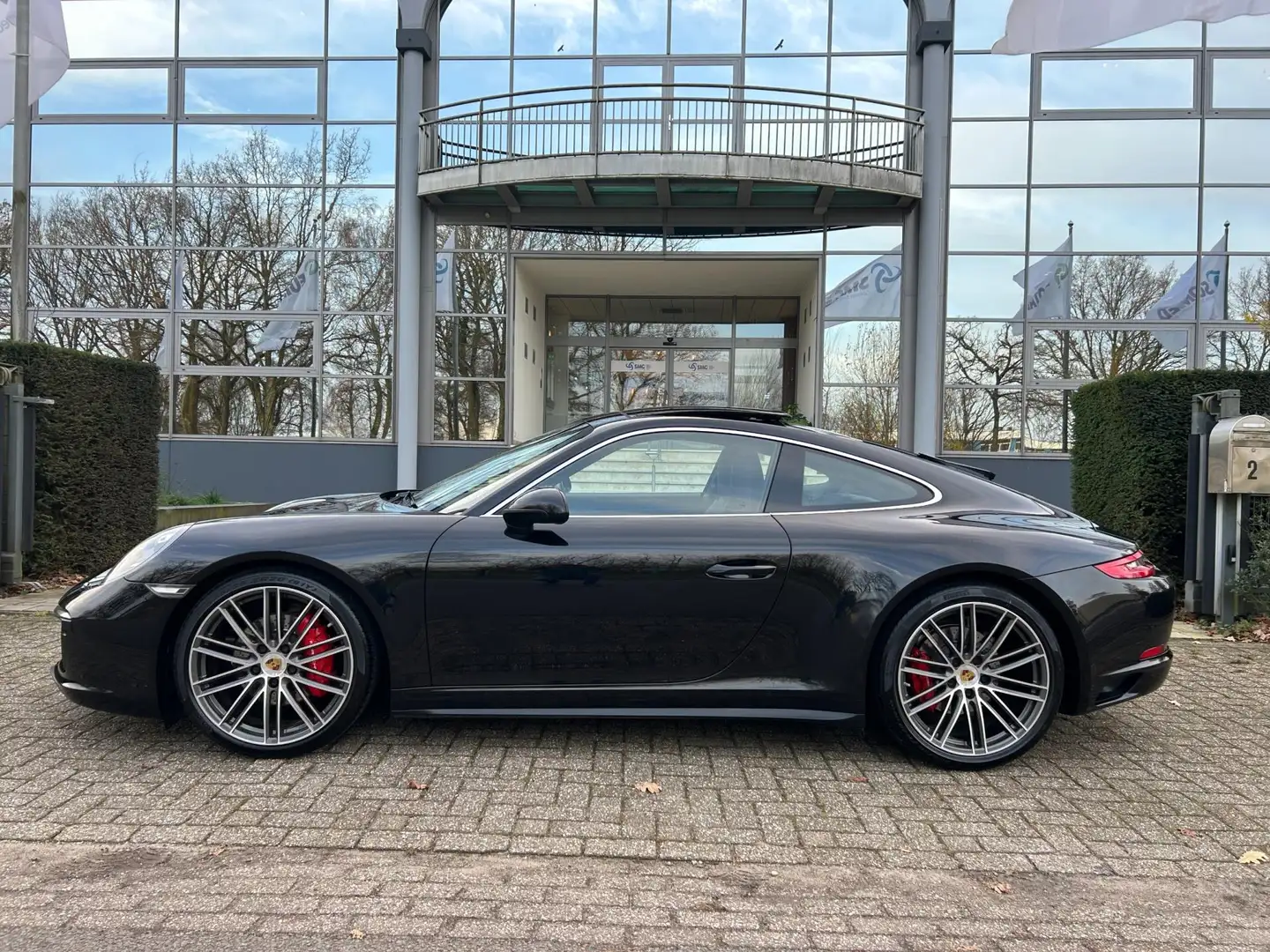 Porsche 911 3.0 Carrera 4 aut /pano/20 inch/sport chrono Noir - 2