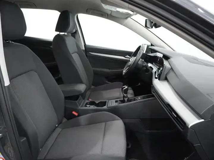 Volkswagen Golf 5 ptas. 1.0 TSI 2022, foto 5