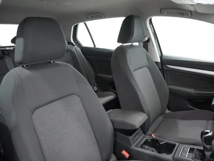 Volkswagen Golf 5 ptas. 1.0 TSI 2022, foto 10
