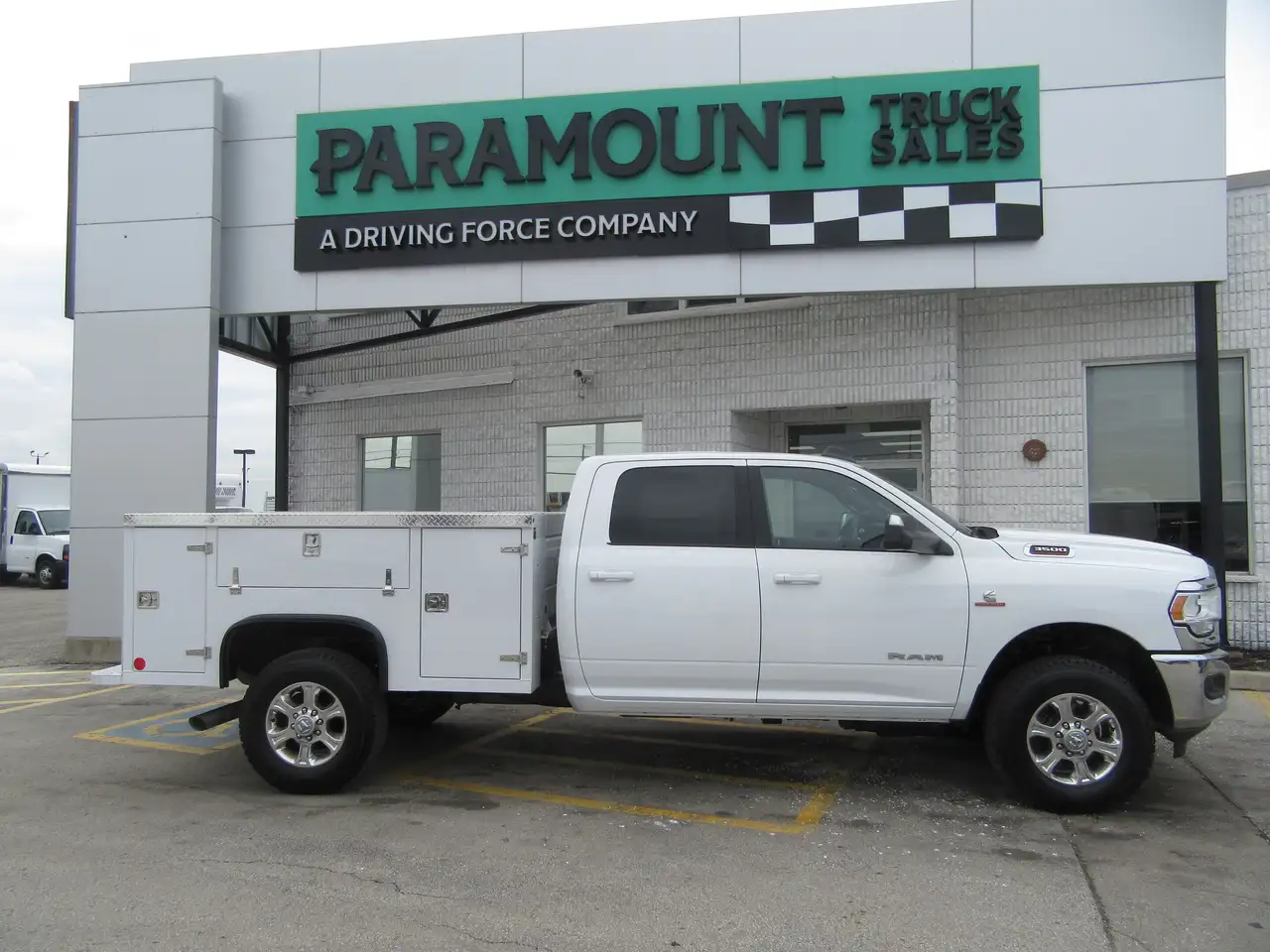 RAM 3500 снимка RAM 3500