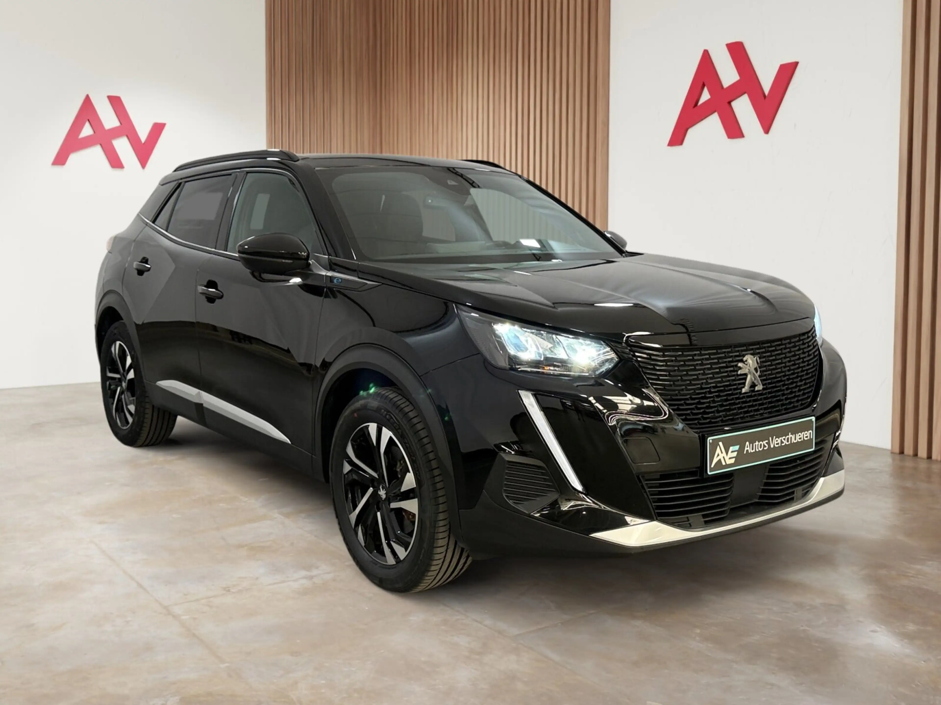 Peugeot e-2008 Allure 50 kWh ** Camera | Navi/Carplay | Cruise — photo 3