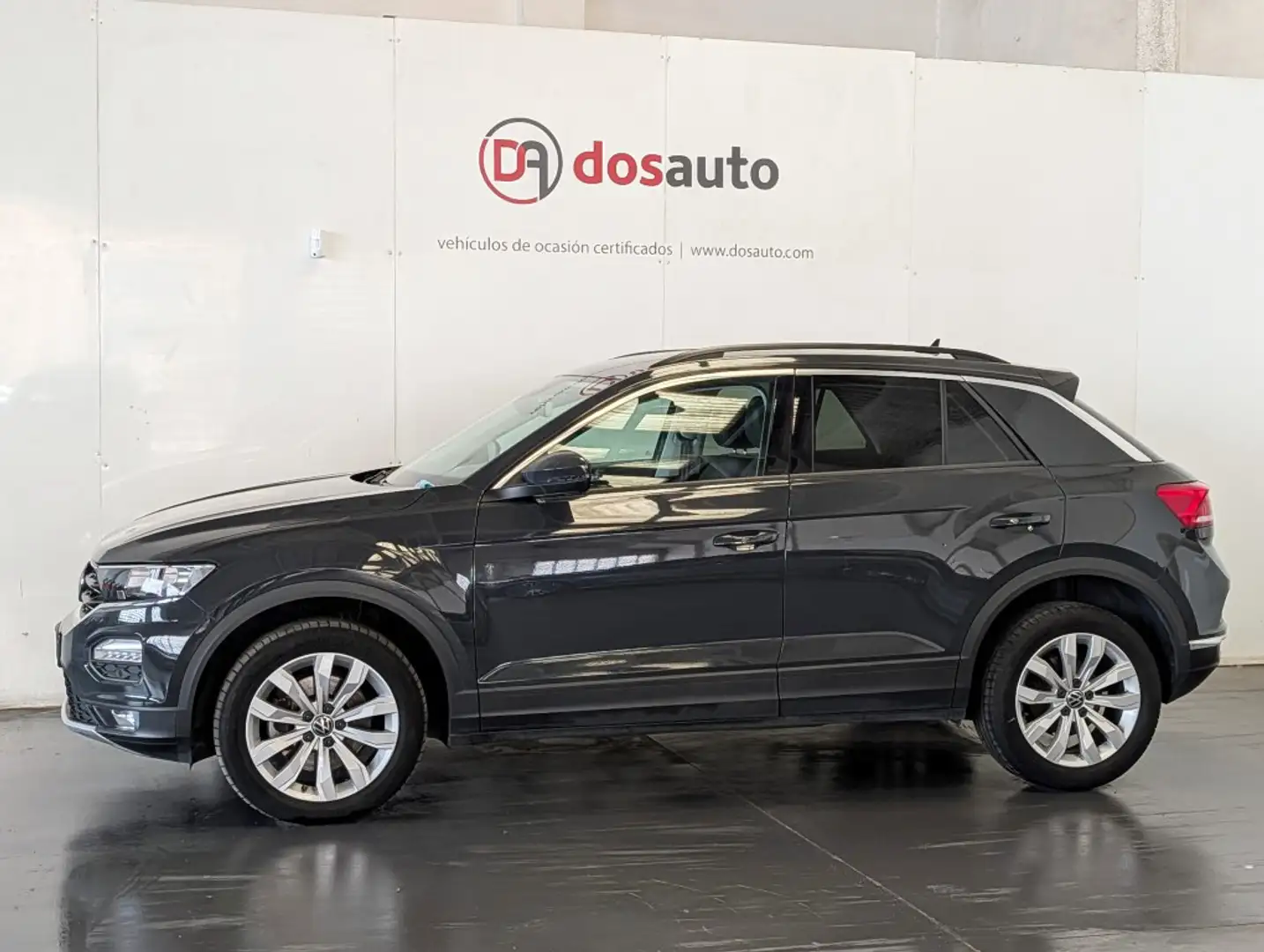 Volkswagen T-Roc 2.0TDI Advance DSG7 Gris - 2