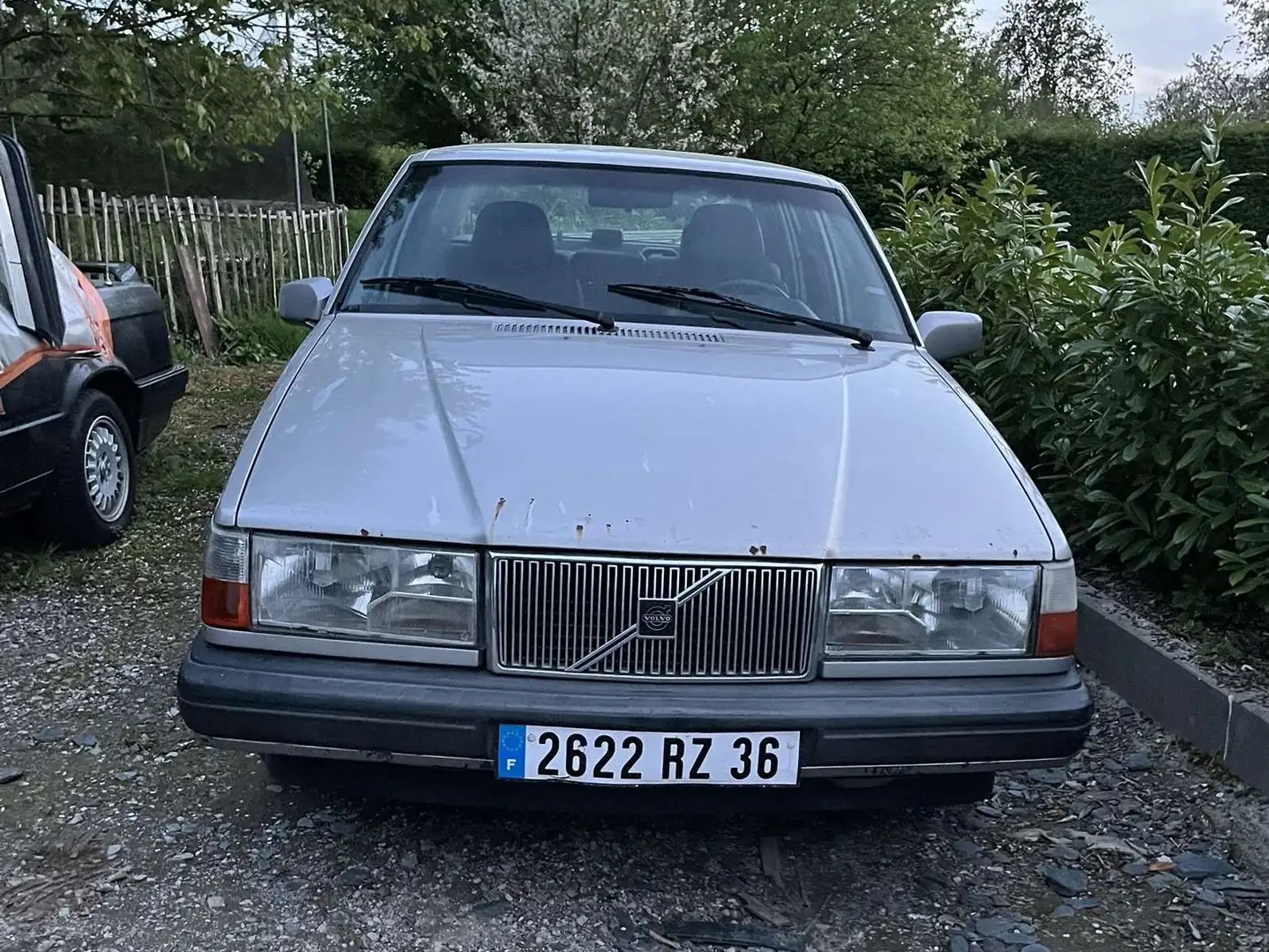 Volvo 940 Grau - 2