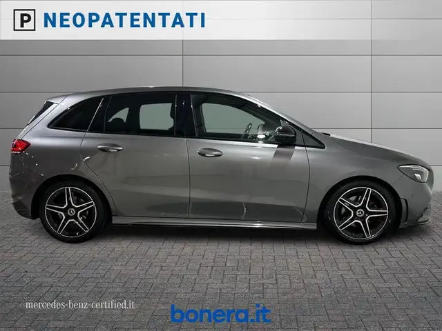 Mercedes-Benz B-Class view 6