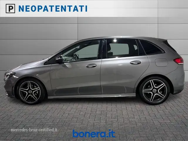 Mercedes-Benz B-Class view 7