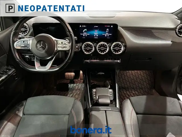 Mercedes-Benz B-Class view 10