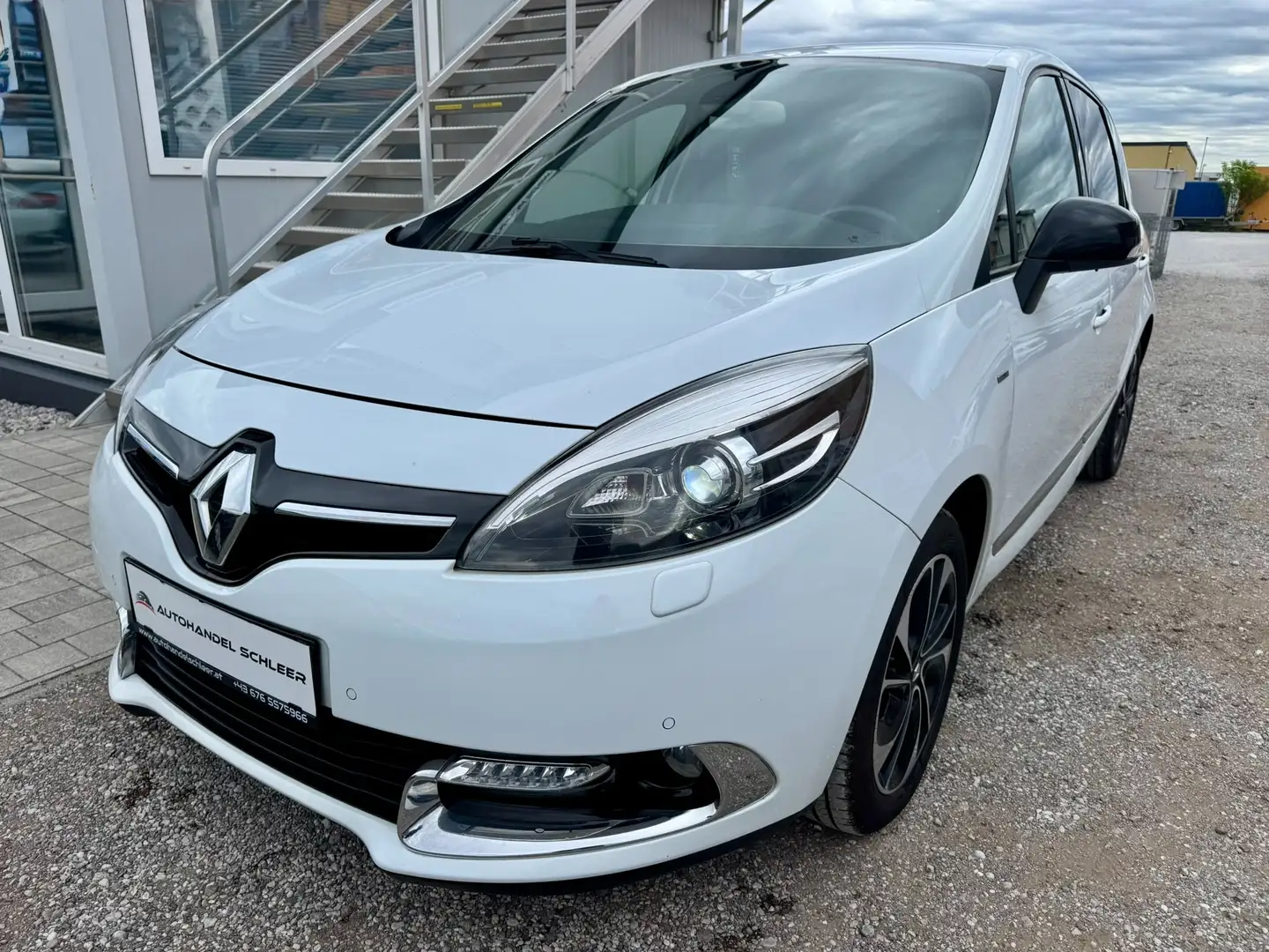 Renault Scenic 1.5 dCi BOSE Edition_Teilleder_NAVI_1 Besitzer Weiß - 1
