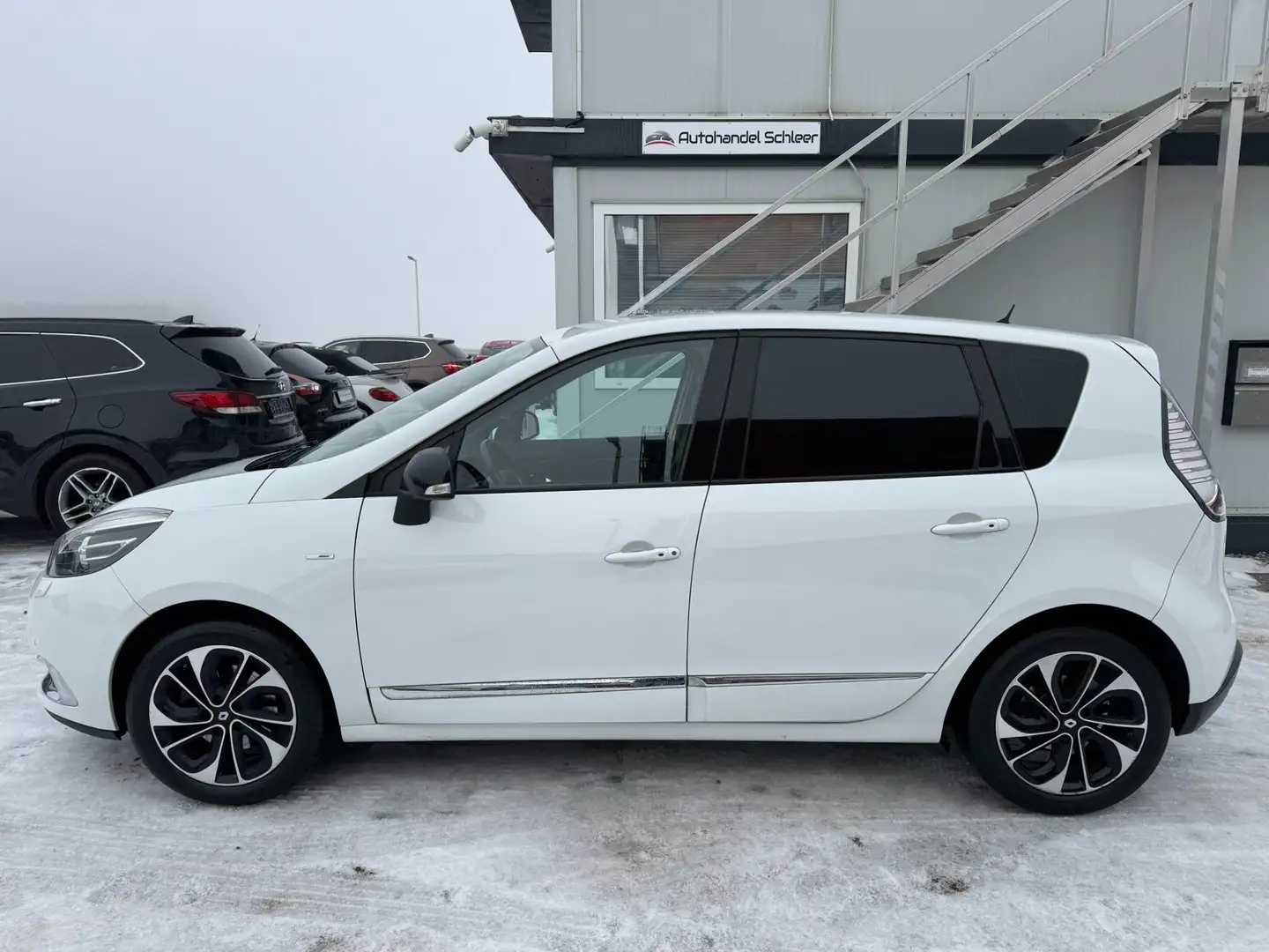 Renault Scenic 1.5 dCi BOSE Edition_Teilleder_NAVI_1 Besitzer Weiß - 2