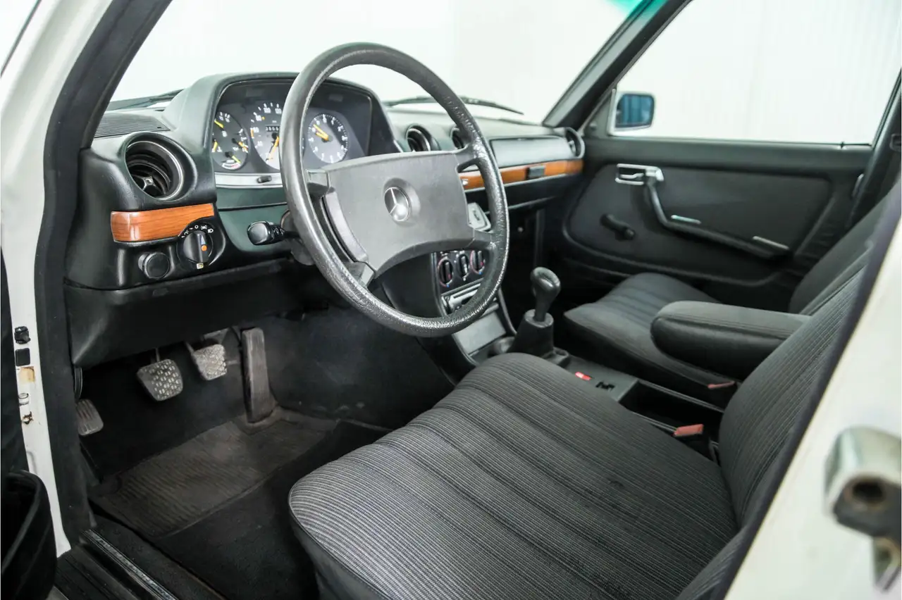 Mercedes-Benz 230TE W123 5 bak, foto 11